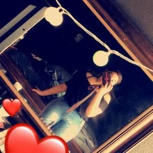 Meet your Posher, Ayleen